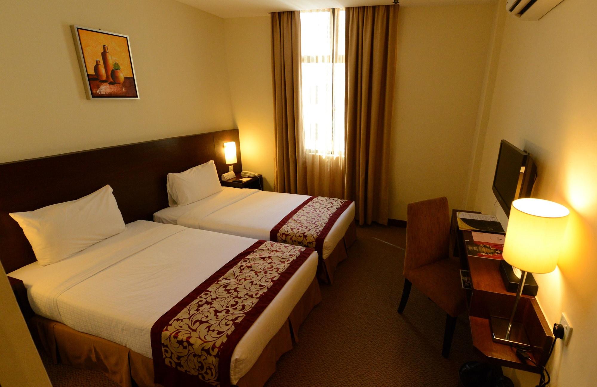 קואלה טרנגאנו The Grand Puteri Hotel מראה חיצוני תמונה