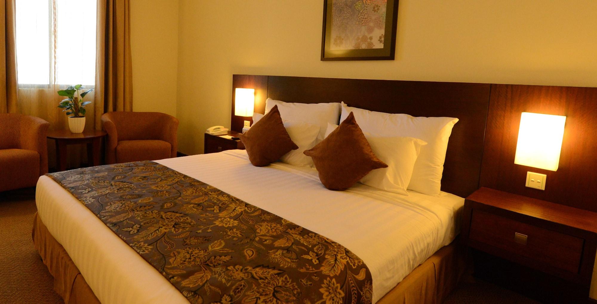 קואלה טרנגאנו The Grand Puteri Hotel מראה חיצוני תמונה
