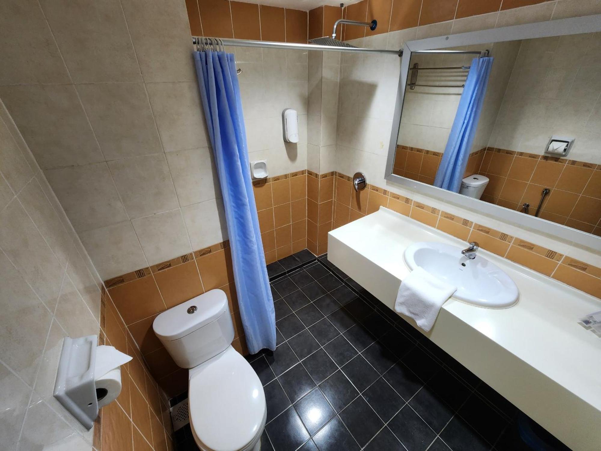 קואלה טרנגאנו The Grand Puteri Hotel מראה חיצוני תמונה