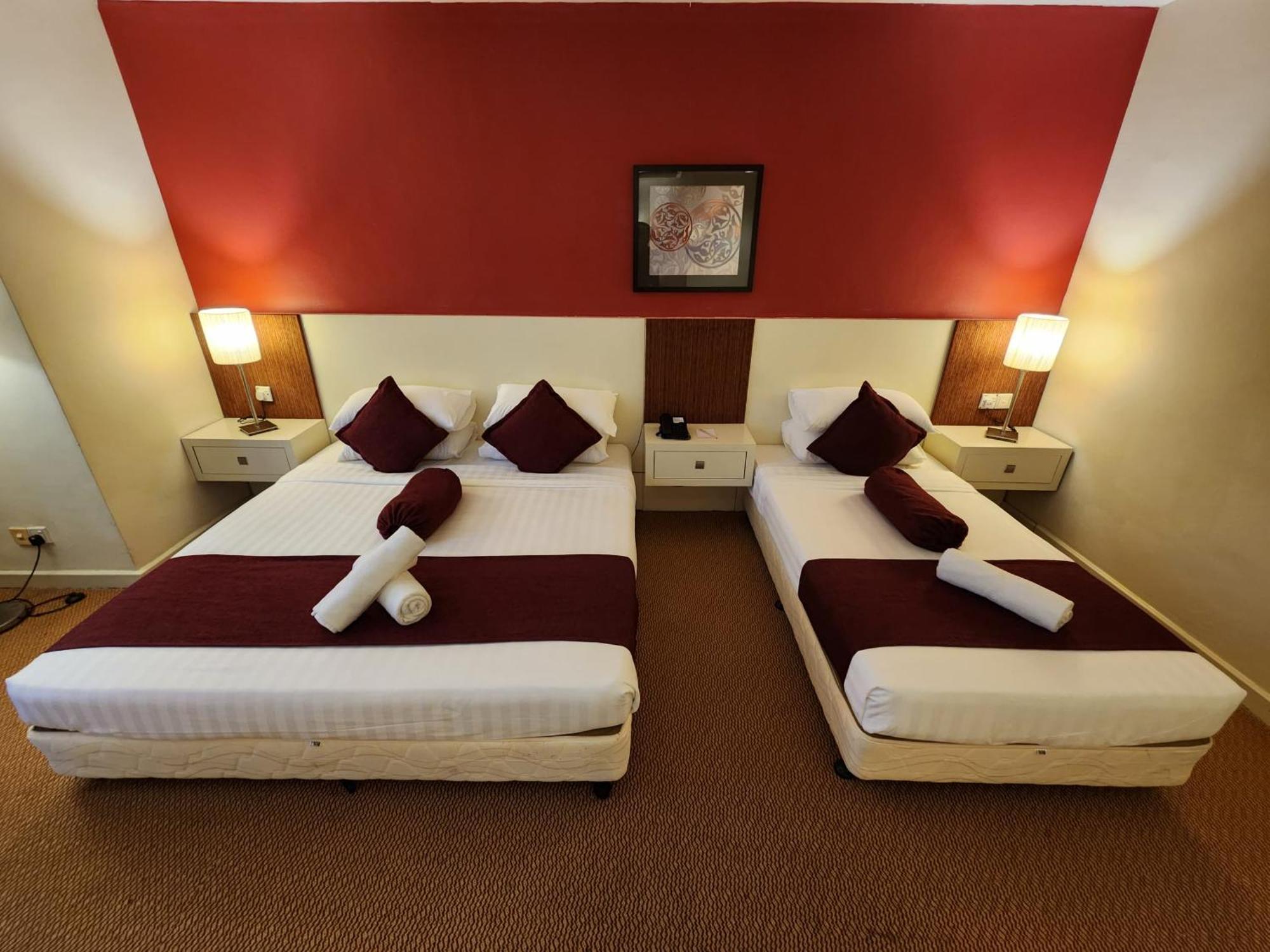 קואלה טרנגאנו The Grand Puteri Hotel מראה חיצוני תמונה