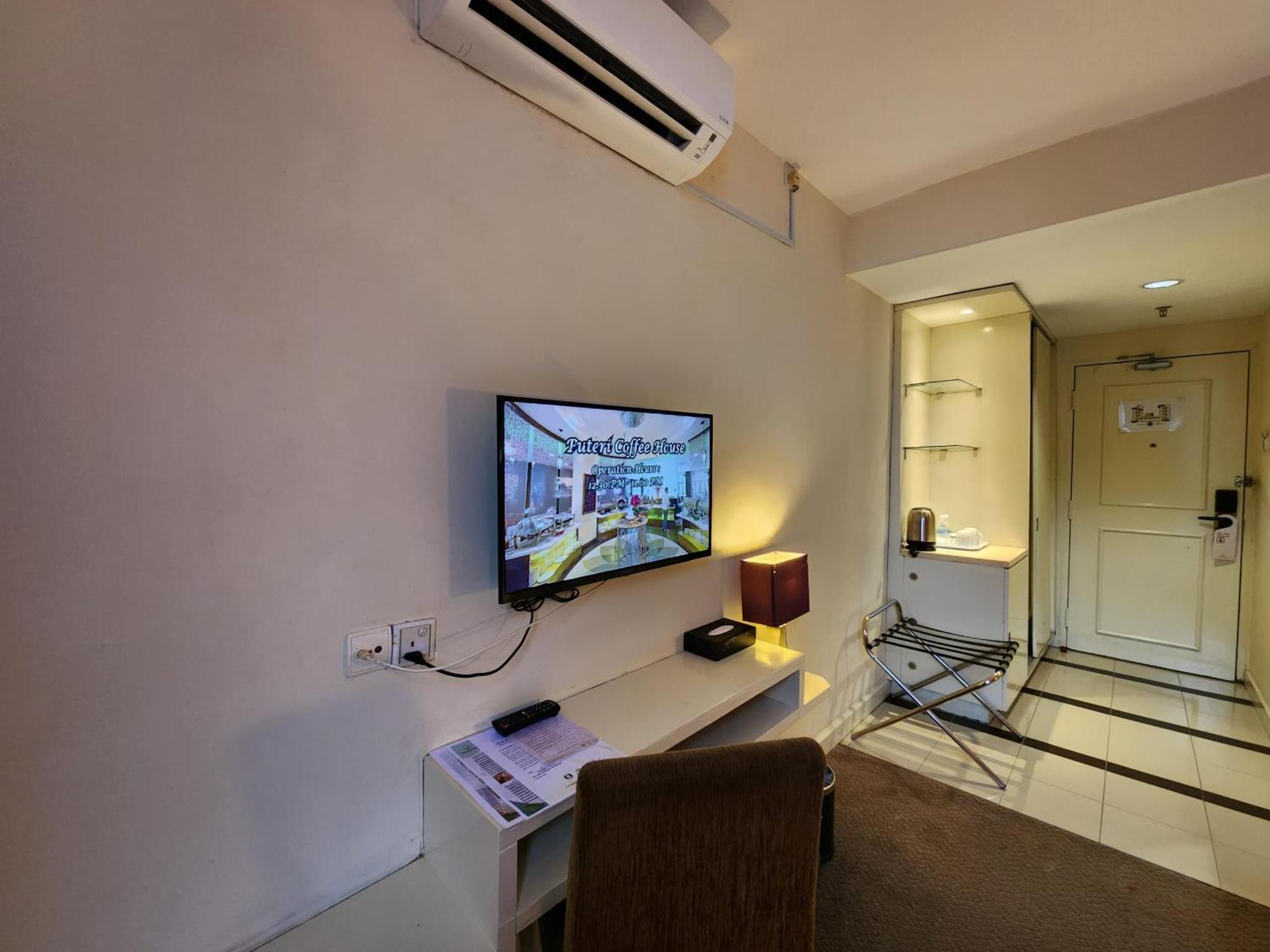קואלה טרנגאנו The Grand Puteri Hotel מראה חיצוני תמונה