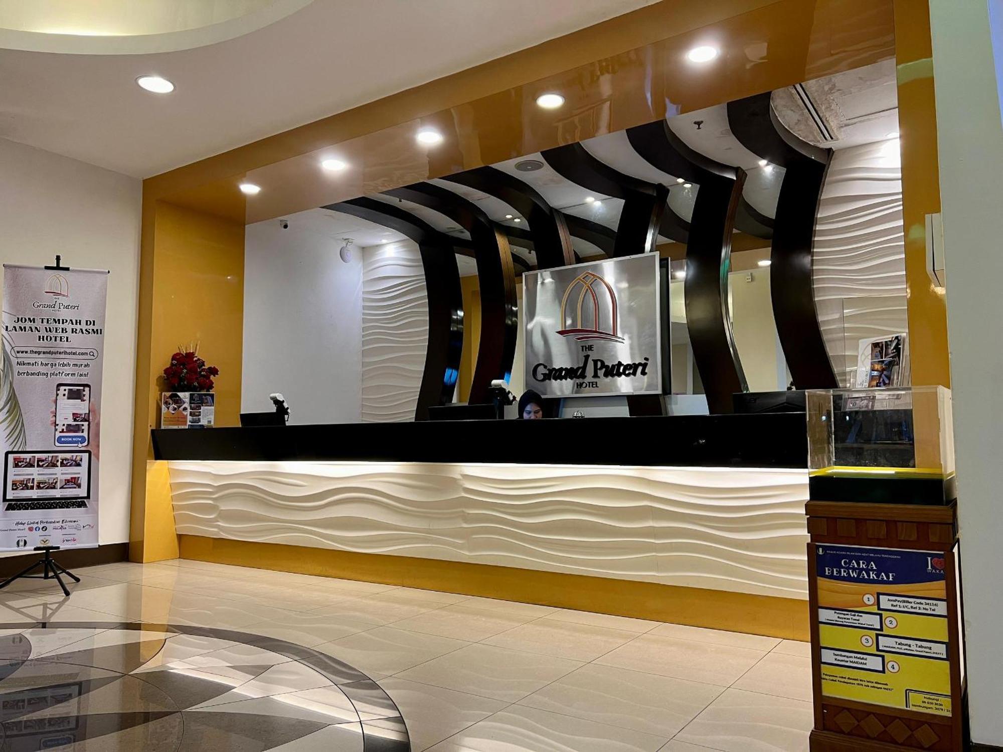 קואלה טרנגאנו The Grand Puteri Hotel מראה חיצוני תמונה