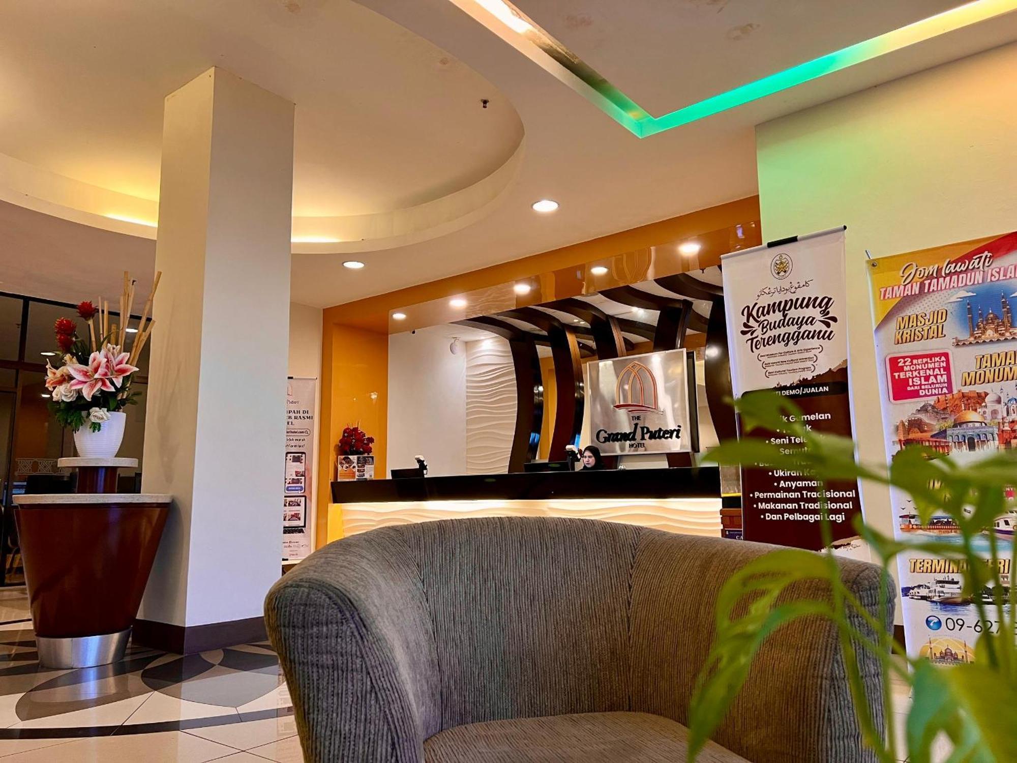 קואלה טרנגאנו The Grand Puteri Hotel מראה חיצוני תמונה