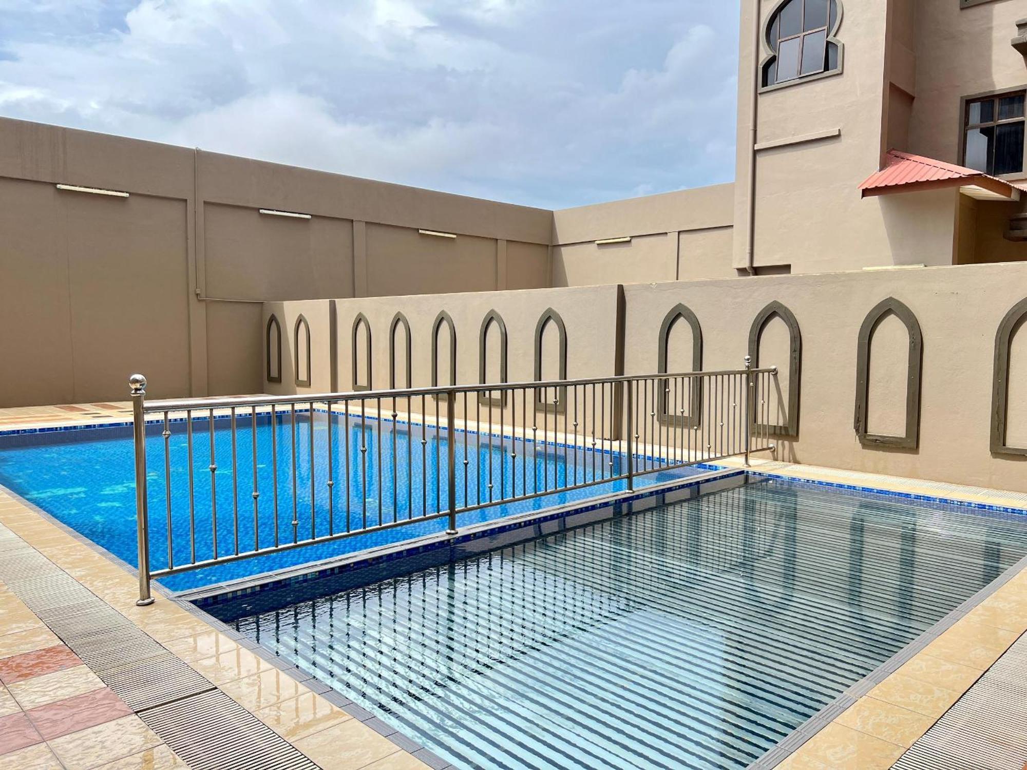 קואלה טרנגאנו The Grand Puteri Hotel מראה חיצוני תמונה